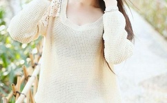 美女脱内衣奶头露出来照片